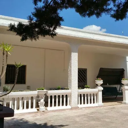 Le Sorelle Di Nella Valle D'itria Ceglie Messapica